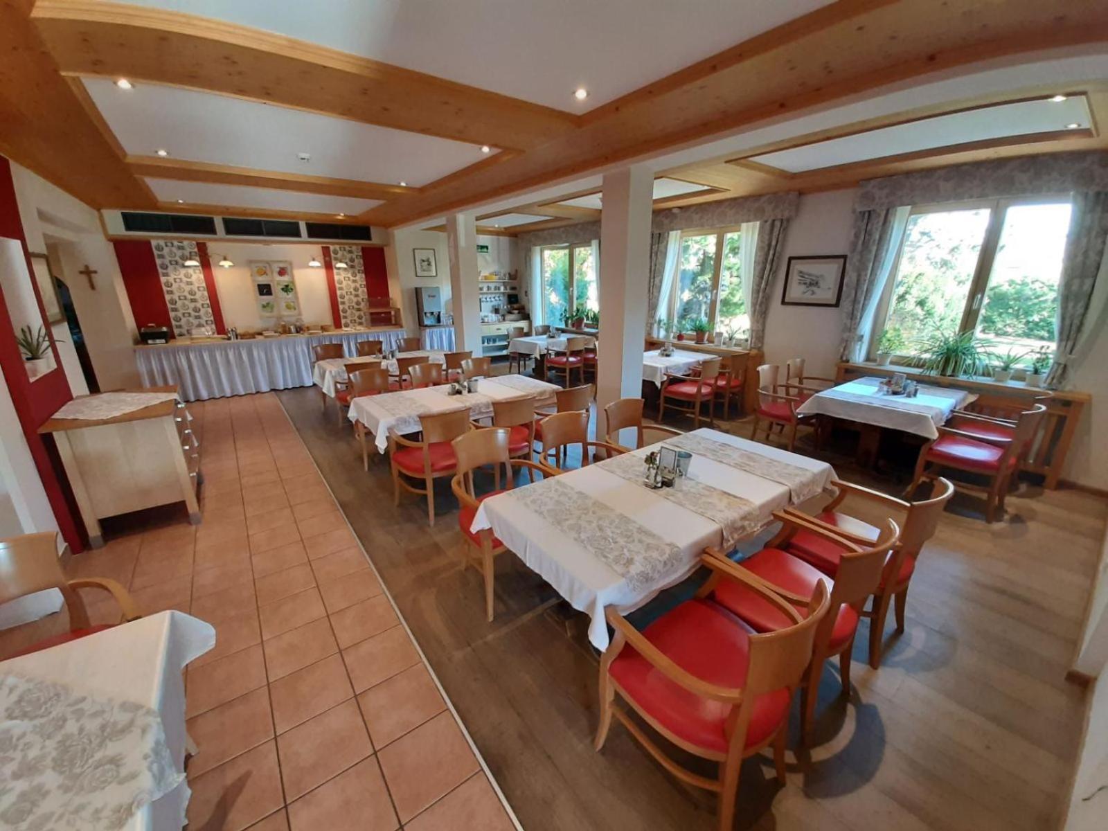Hotel Aquamarin Bad Mitterndorf Eksteriør billede